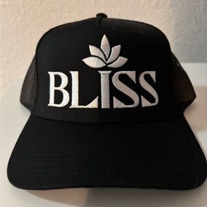 Bliss Black white Trucker Hat baseball SnapBack adjustable nwot mesh